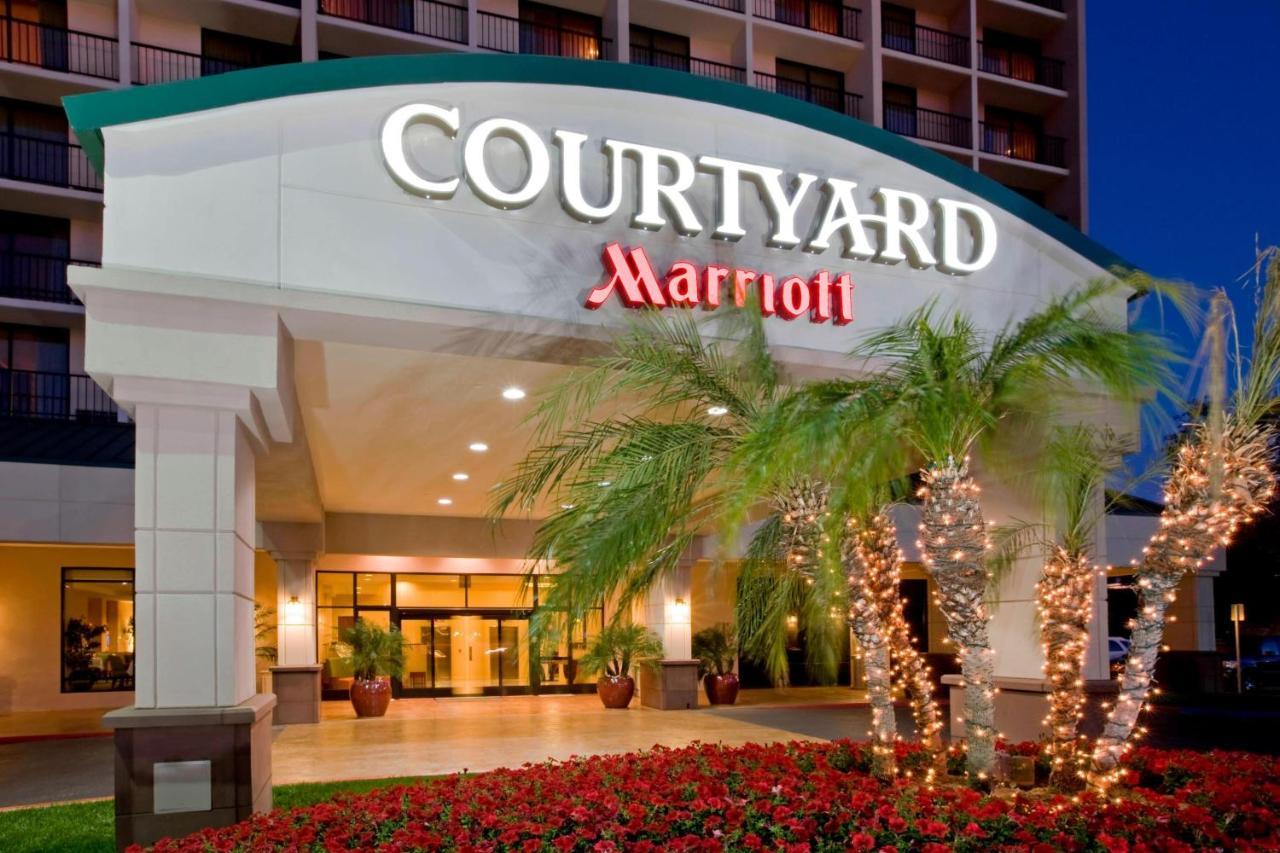 Courtyard By Marriott Los Angeles Pasadena/Monrovia Hotel Exterior photo