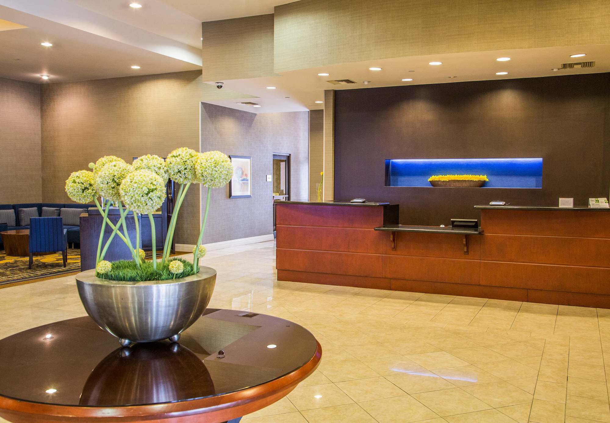 Courtyard By Marriott Los Angeles Pasadena/Monrovia Hotel Interior photo