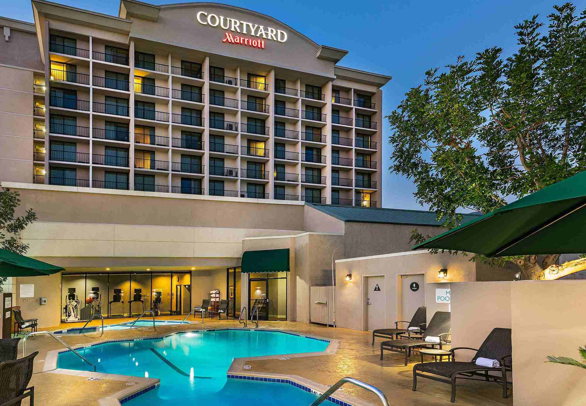 Courtyard By Marriott Los Angeles Pasadena/Monrovia Hotel Facilities photo