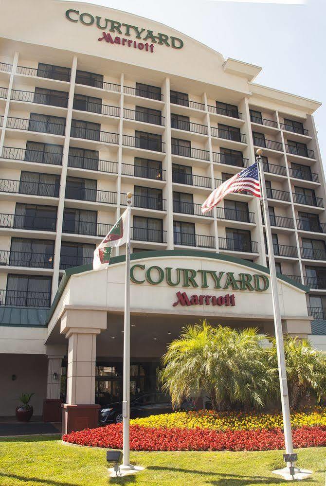 Courtyard By Marriott Los Angeles Pasadena/Monrovia Hotel Exterior photo